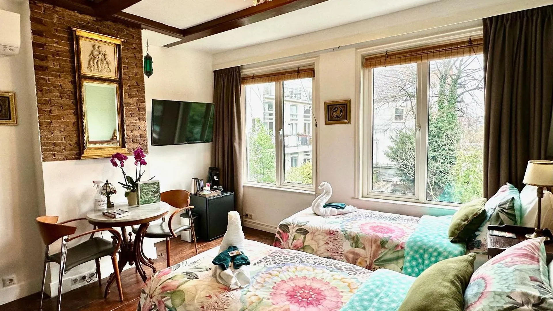 Bed and Breakfast Amsterdam Barangay Holandia