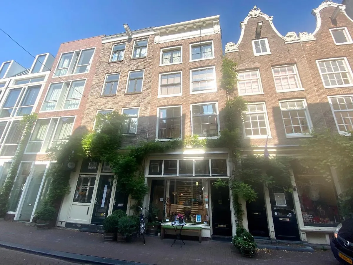 Amsterdam Barangay Bed & Breakfast 3*,  Netherlands