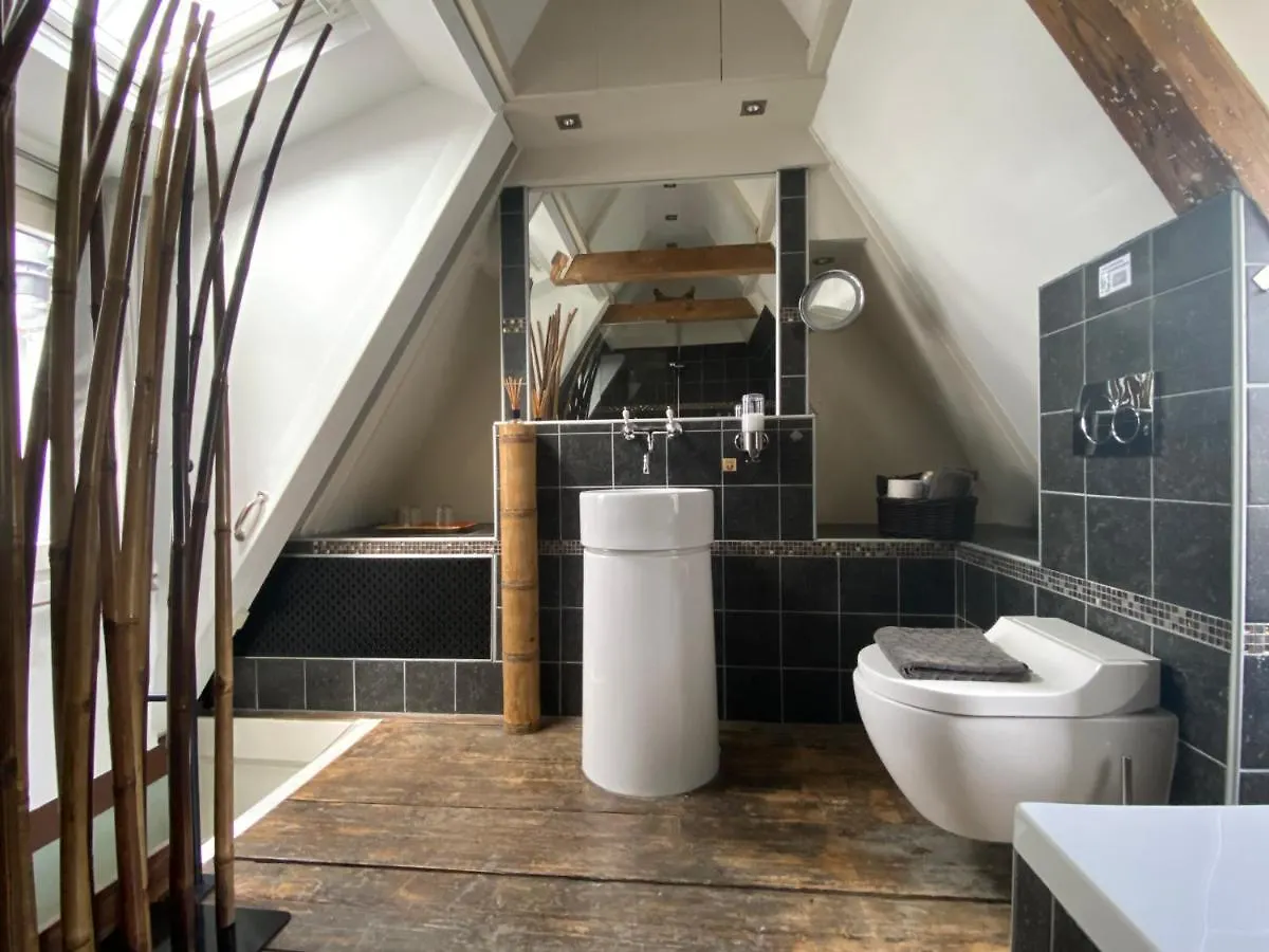 Amsterdam Barangay Bed and Breakfast