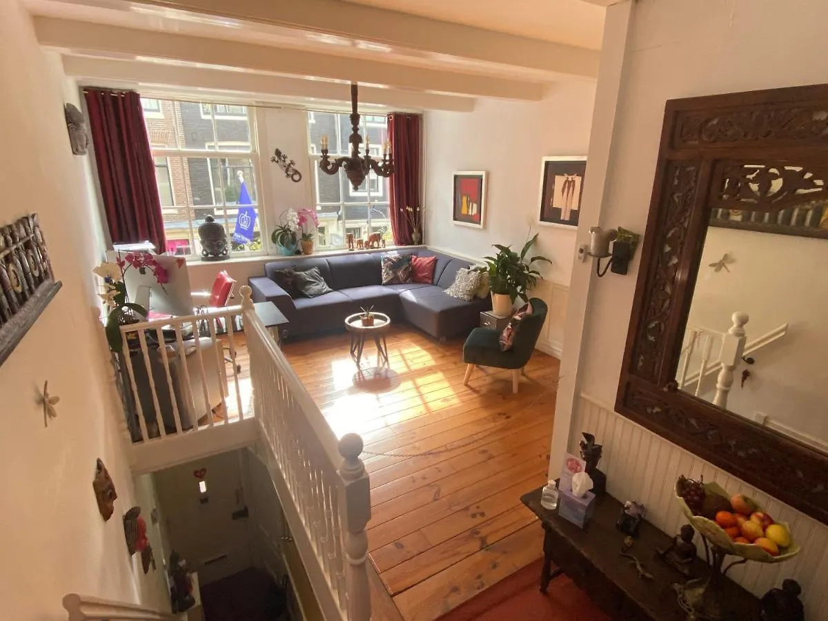 Amsterdam Barangay Bed & Breakfast
