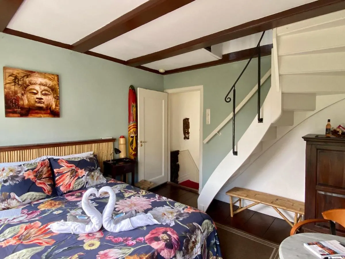 Amsterdam Barangay Bed & Breakfast