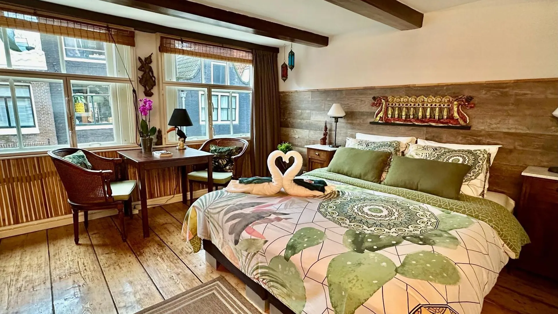 Amsterdam Barangay Bed and Breakfast 3*,  Nederland